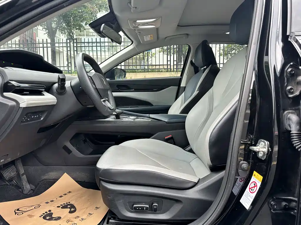 Changan UNI-V iDD — миниатюра 9