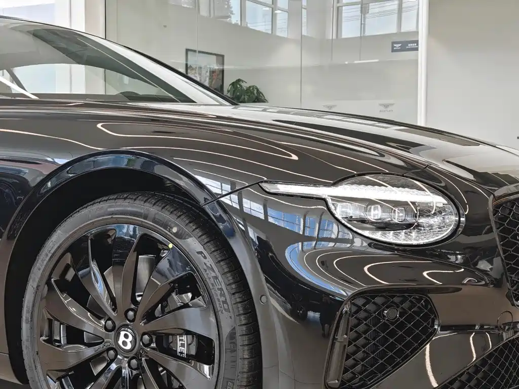 Bentley Continental PHEV 2026 GT