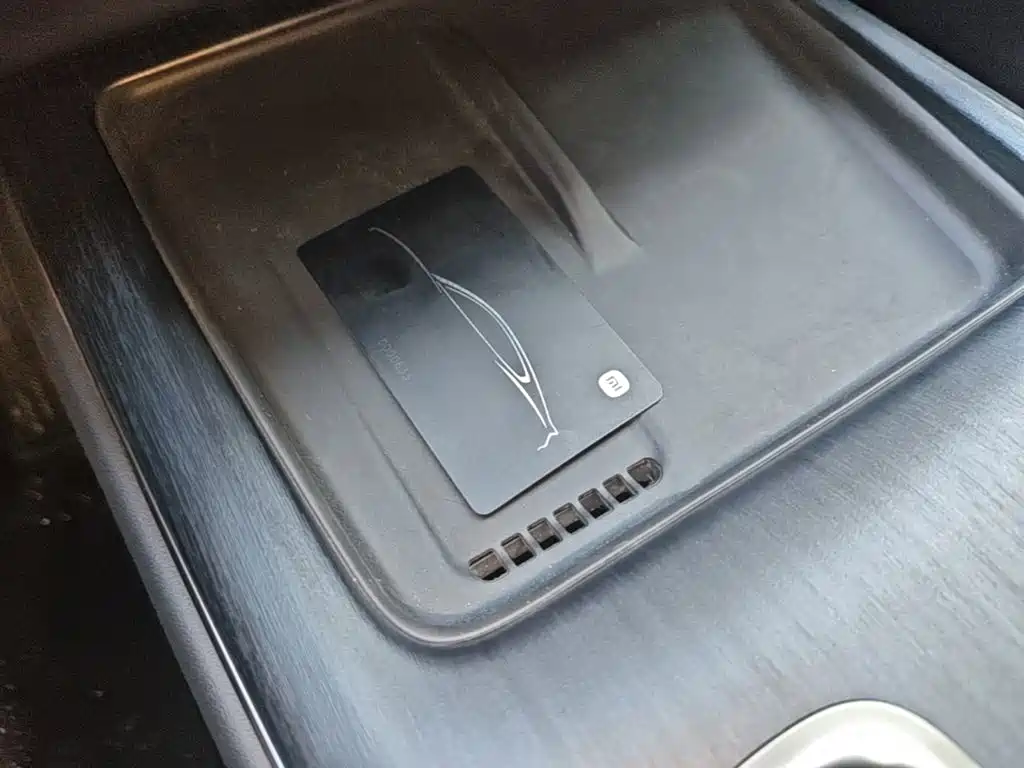 Xiaomi SU7 — миниатюра 9