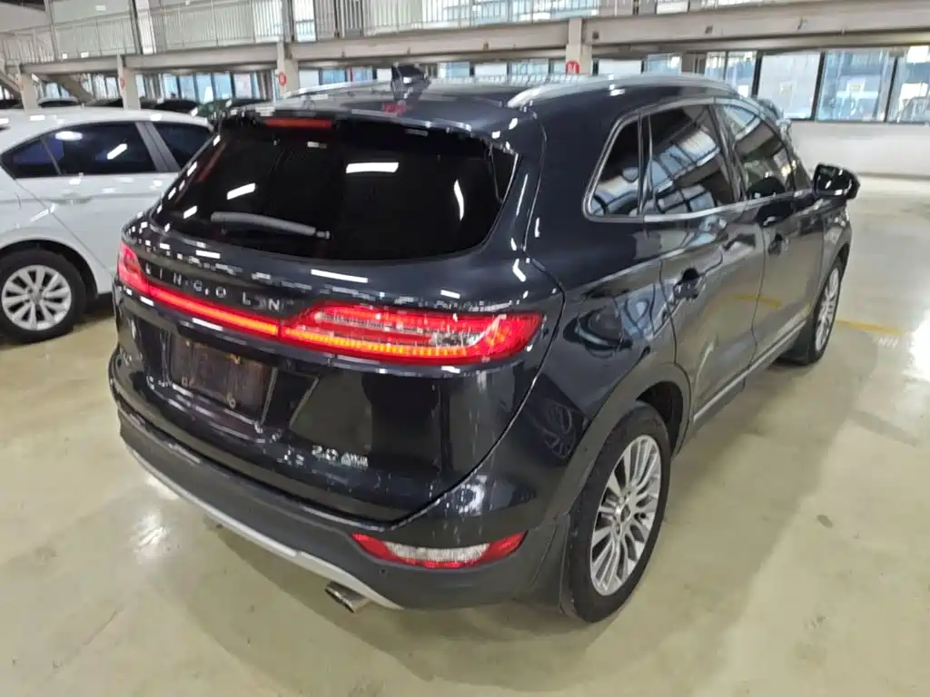 Lincoln MKC — миниатюра 7