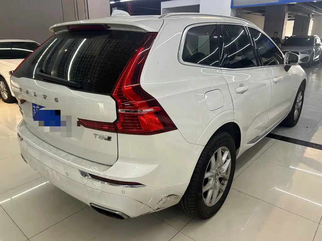 Volvo XC60 — миниатюра 5