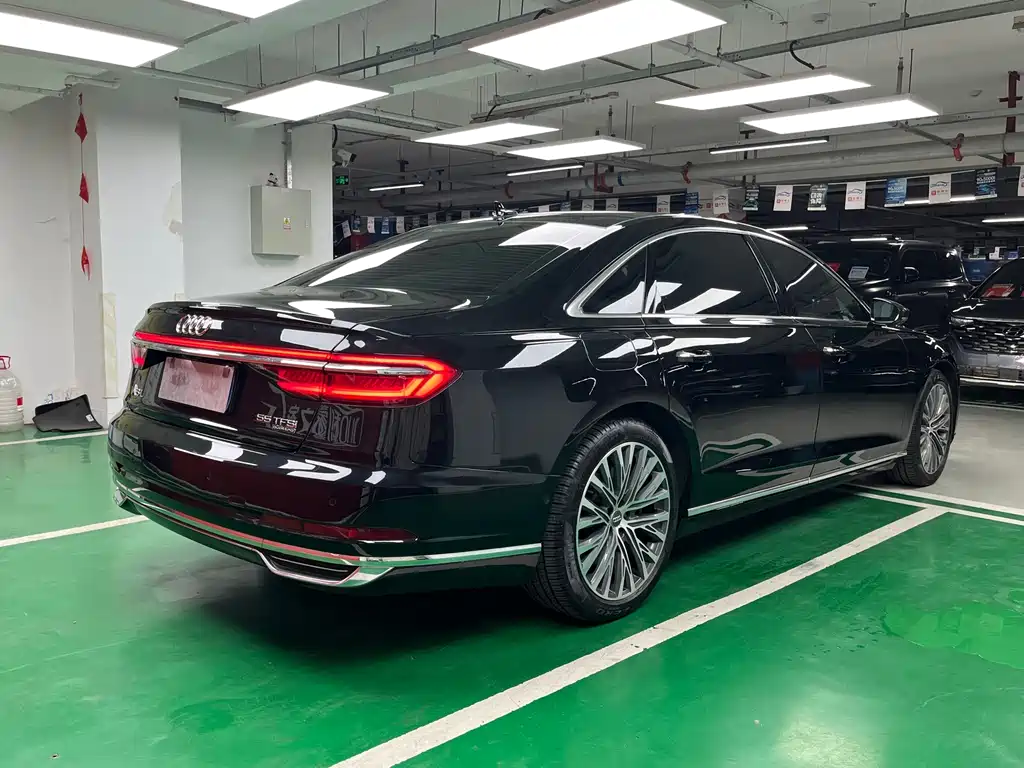 Audi A8 — миниатюра 7