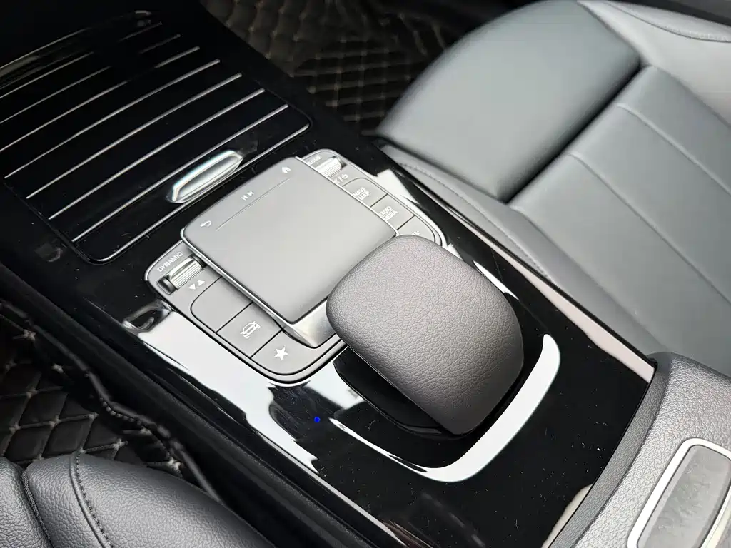 Mercedes-Benz A-Class — миниатюра 13