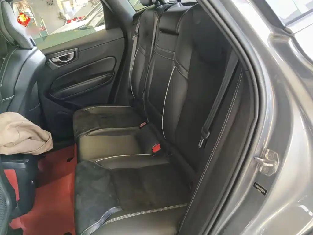 Volvo XC60 — миниатюра 17