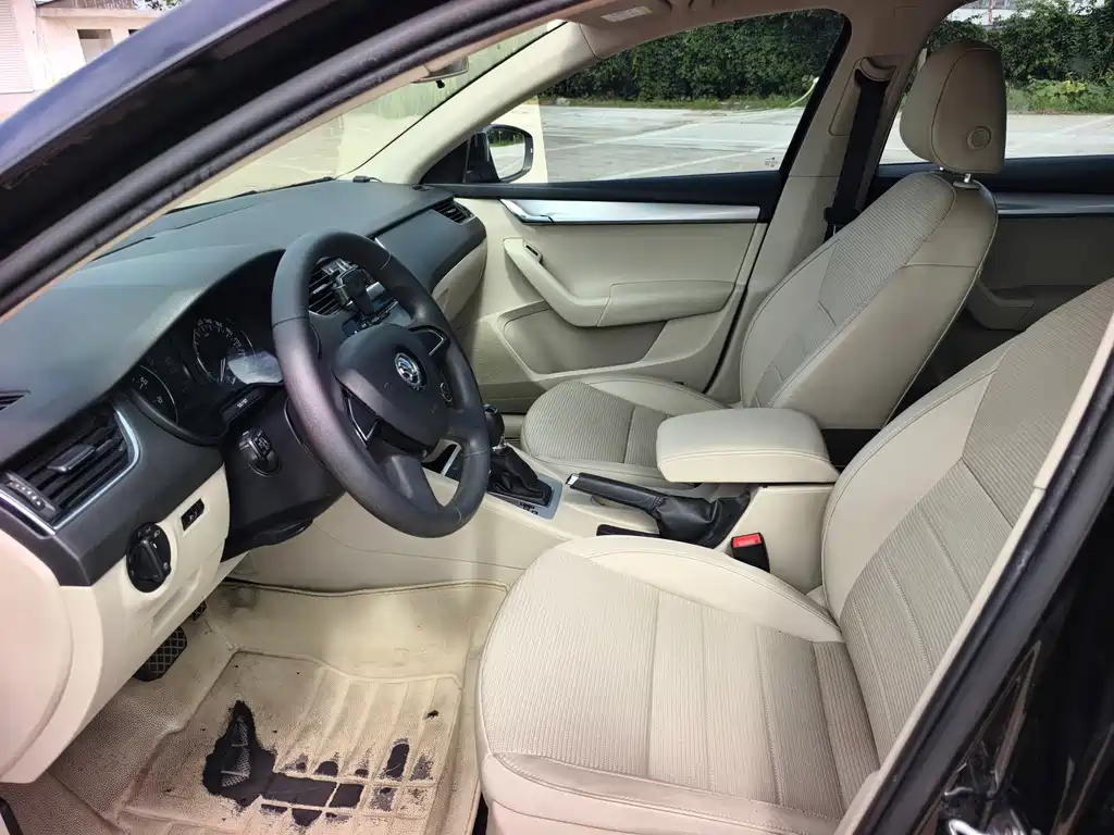 Skoda Octavia — миниатюра 7