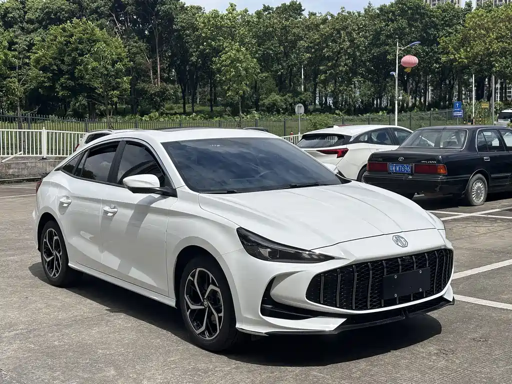 MG MG5 — миниатюра 3