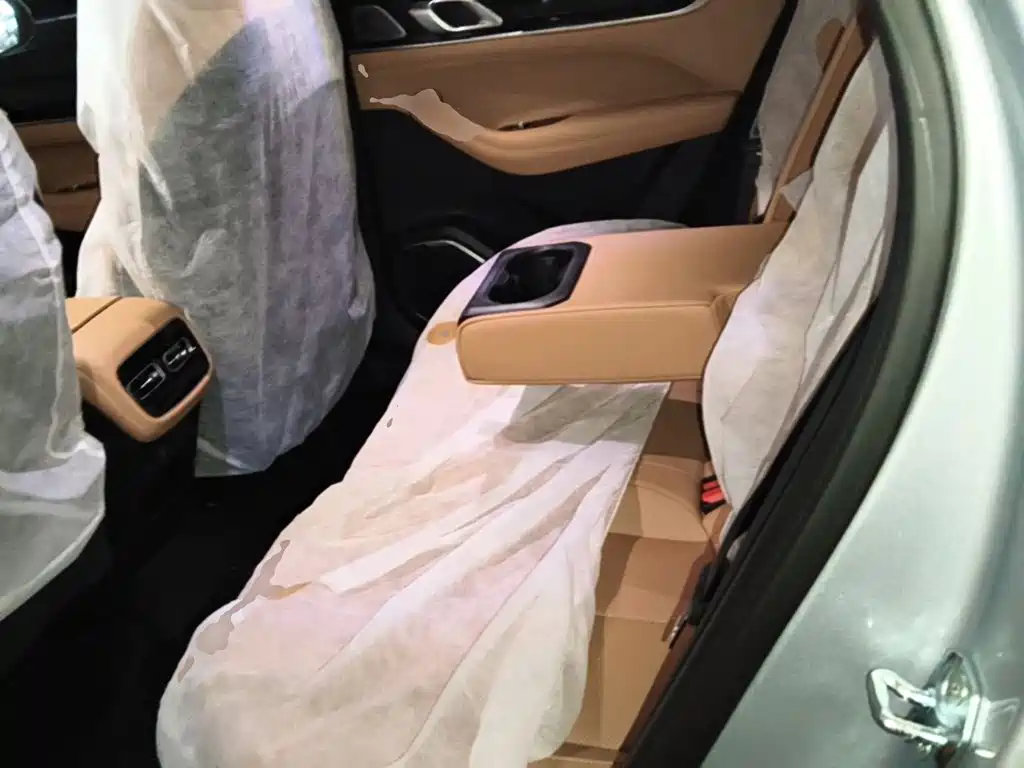 Geely Boyue L — миниатюра 17