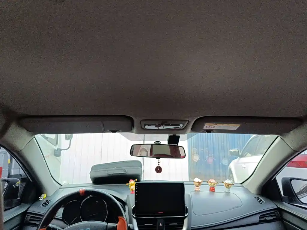 Toyota Yaris L — миниатюра 20
