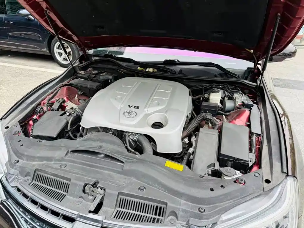 Toyota Reiz — миниатюра 8