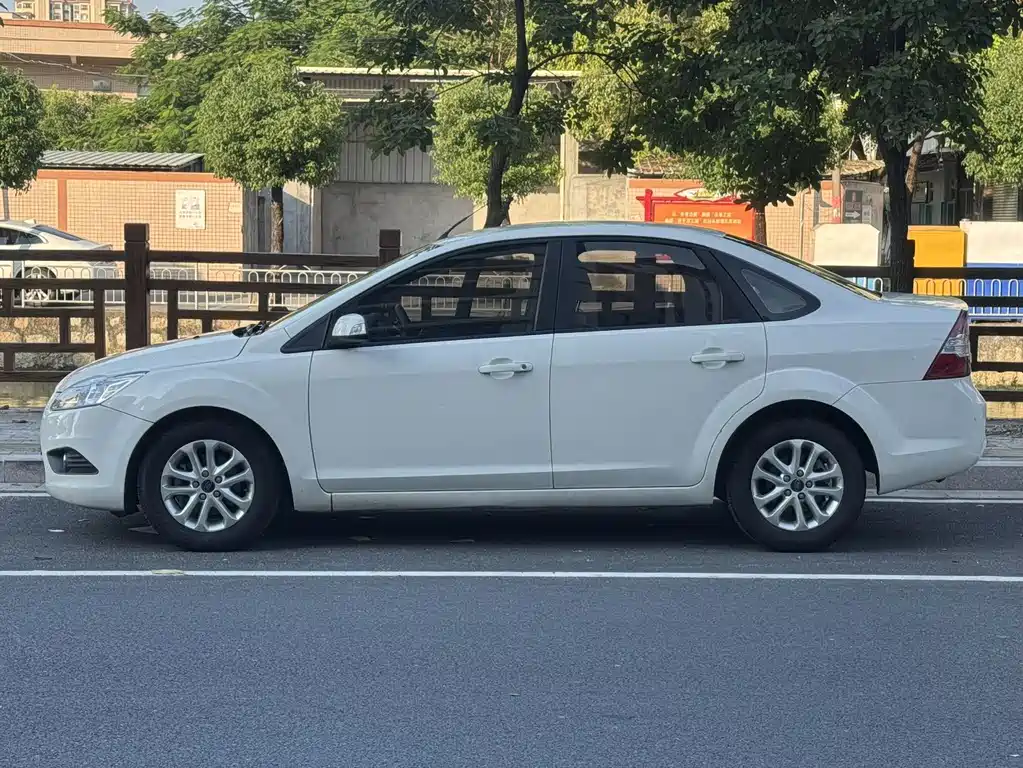 Ford Focus — миниатюра 3