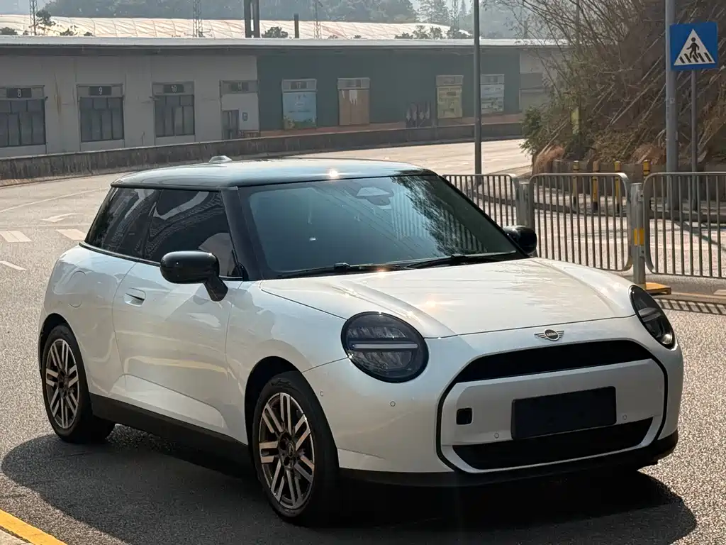 MINI ELECTRIC  COOPER