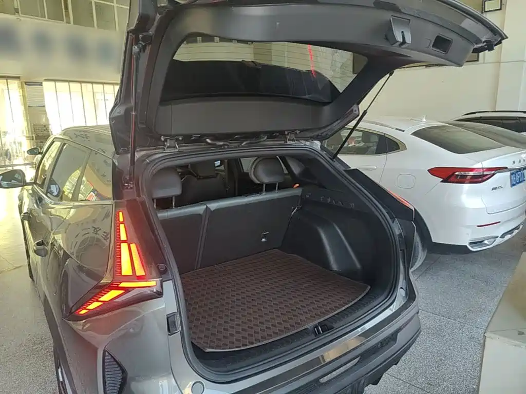 Geely Boyue — миниатюра 19