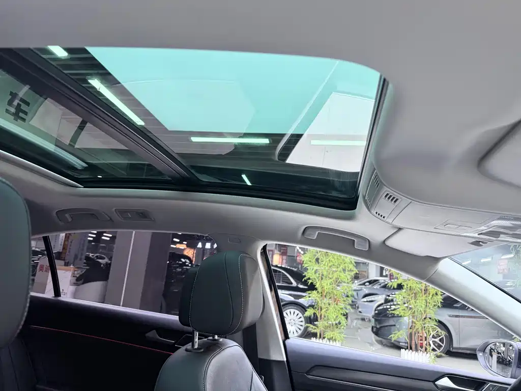 Volkswagen Magotan — миниатюра 6