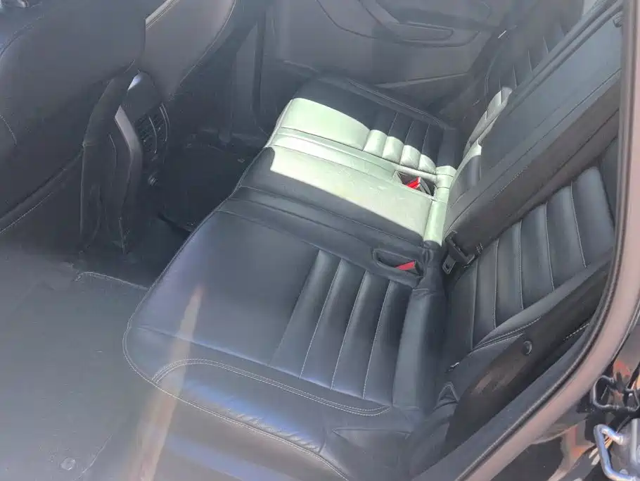 Ford Kuga — миниатюра 10