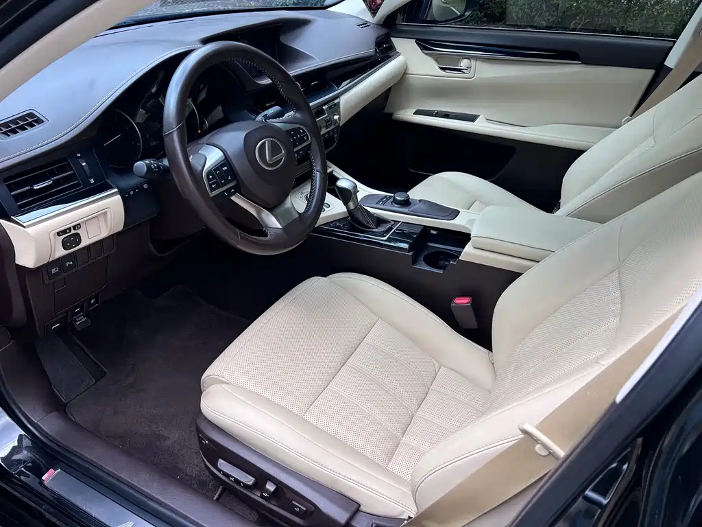 Lexus ES — миниатюра 4