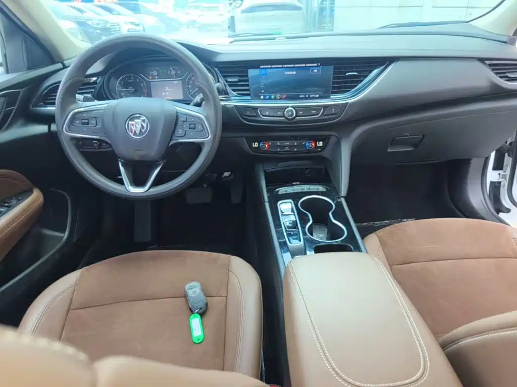 Buick Regal — миниатюра 10