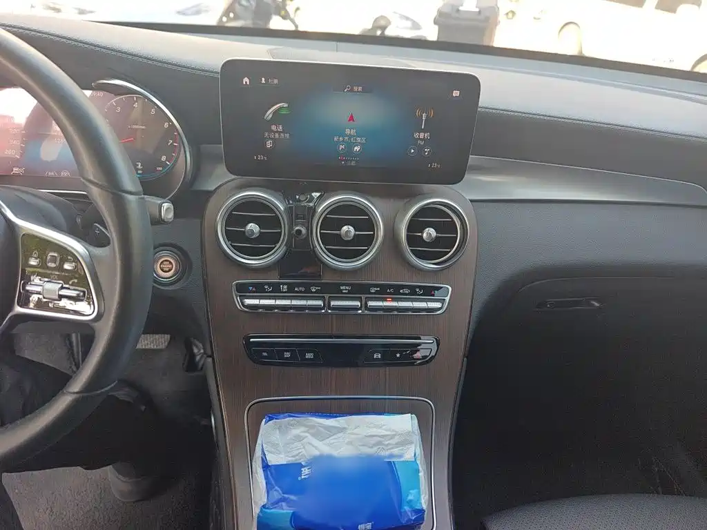 Mercedes-Benz GLC — миниатюра 6