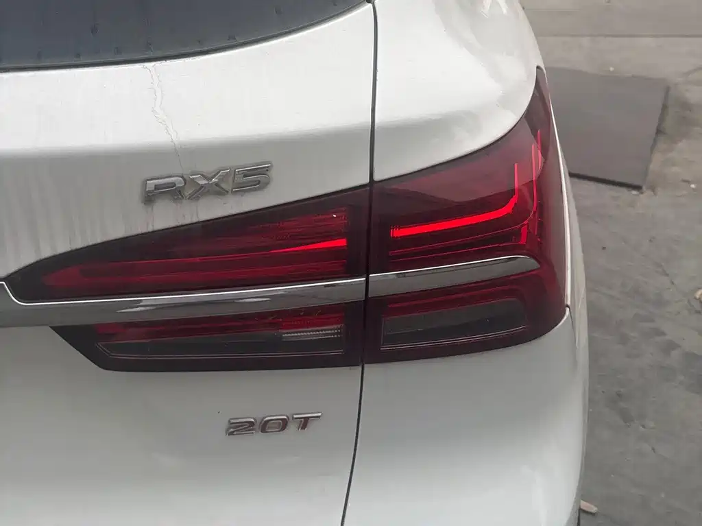 Roewe RX5 — миниатюра 5