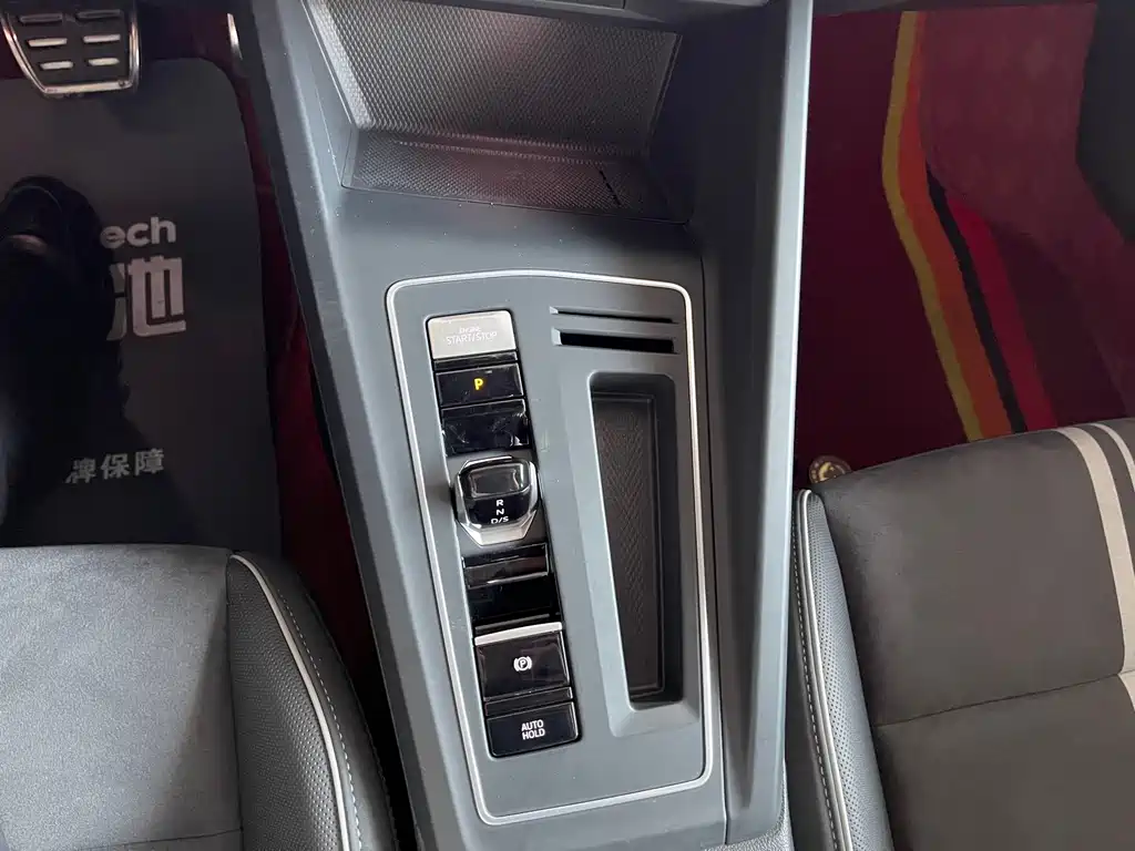 Volkswagen Golf — миниатюра 18