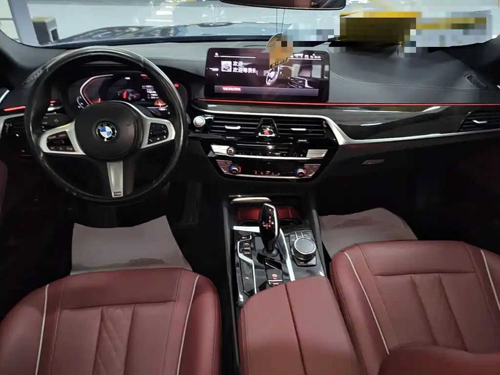 BMW 5 Series — миниатюра 10