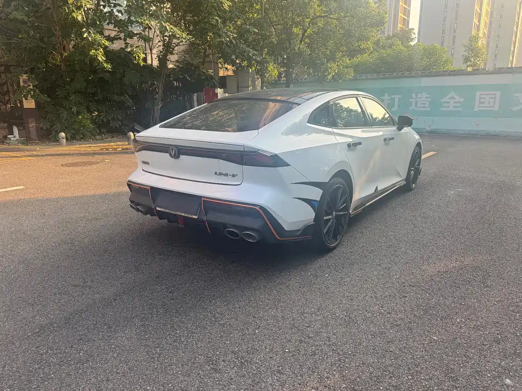 Changan UNI-V — миниатюра 9