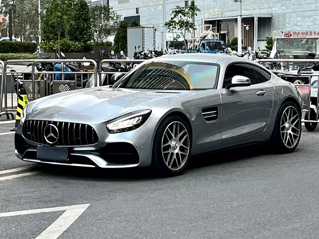 MERCEDES-BENZ AMG GT