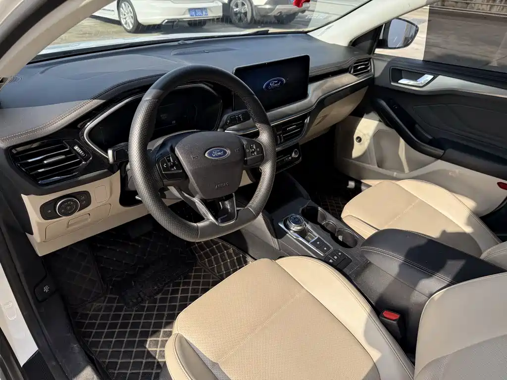 Ford Focus — миниатюра 6