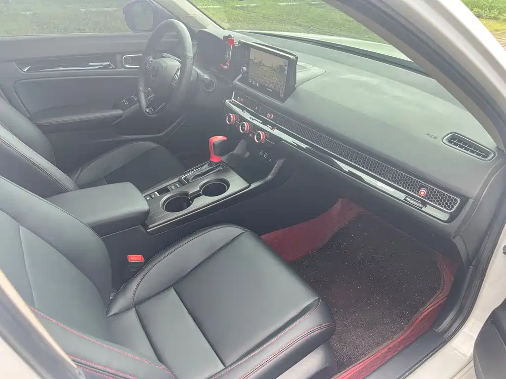 Honda Civic — миниатюра 10