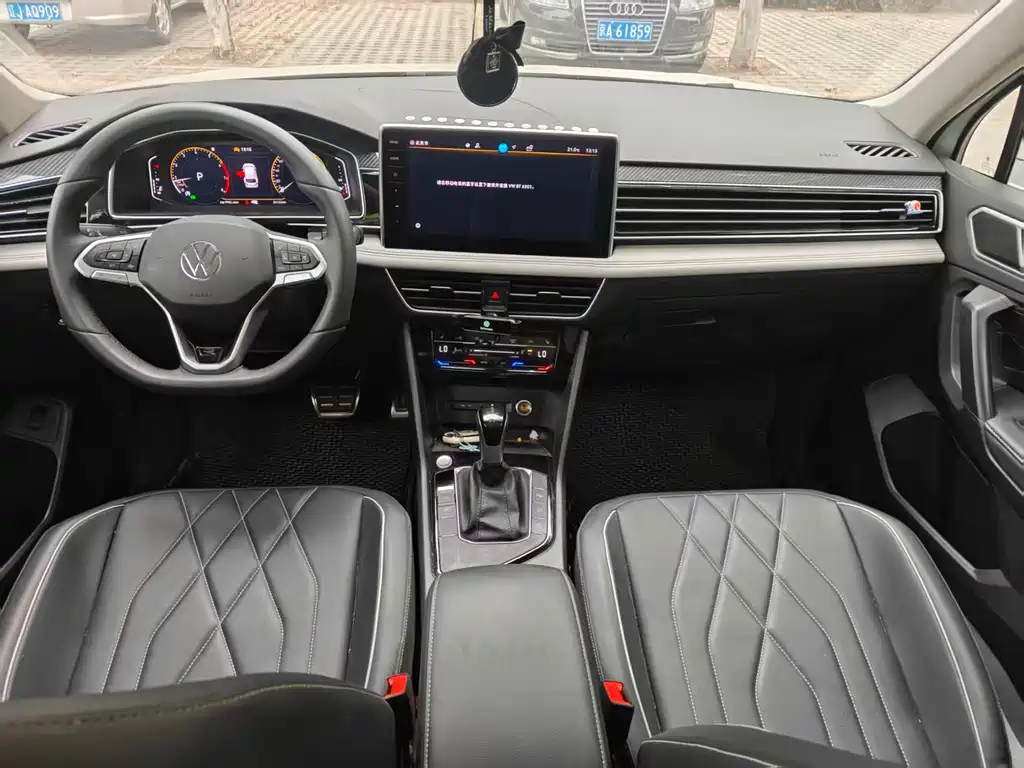 Volkswagen Tiguan L — миниатюра 2