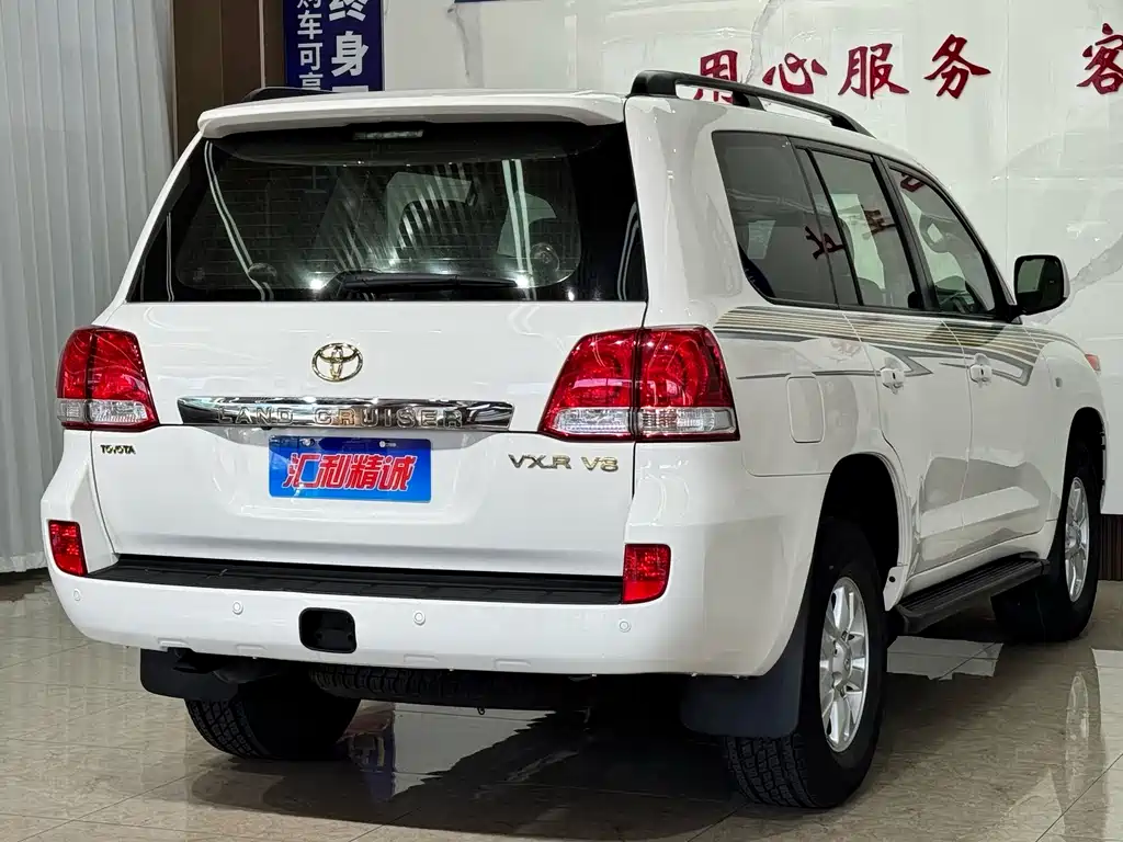 Toyota Land Cruiser — миниатюра 6