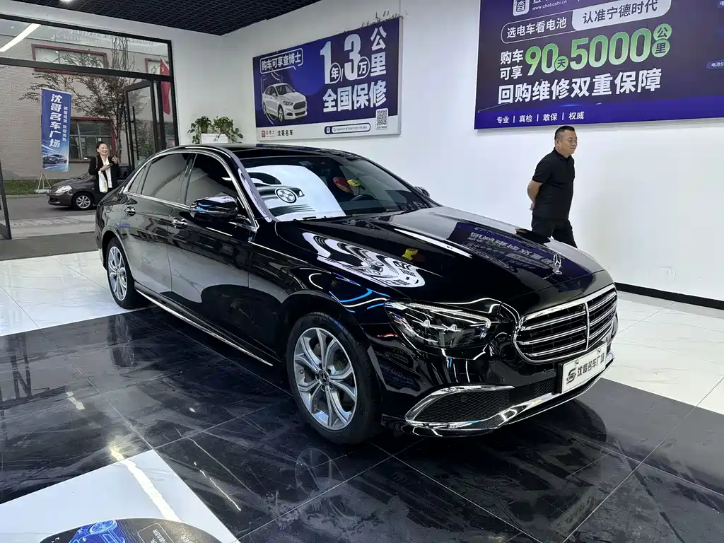 Mercedes-Benz E-Class — миниатюра 3