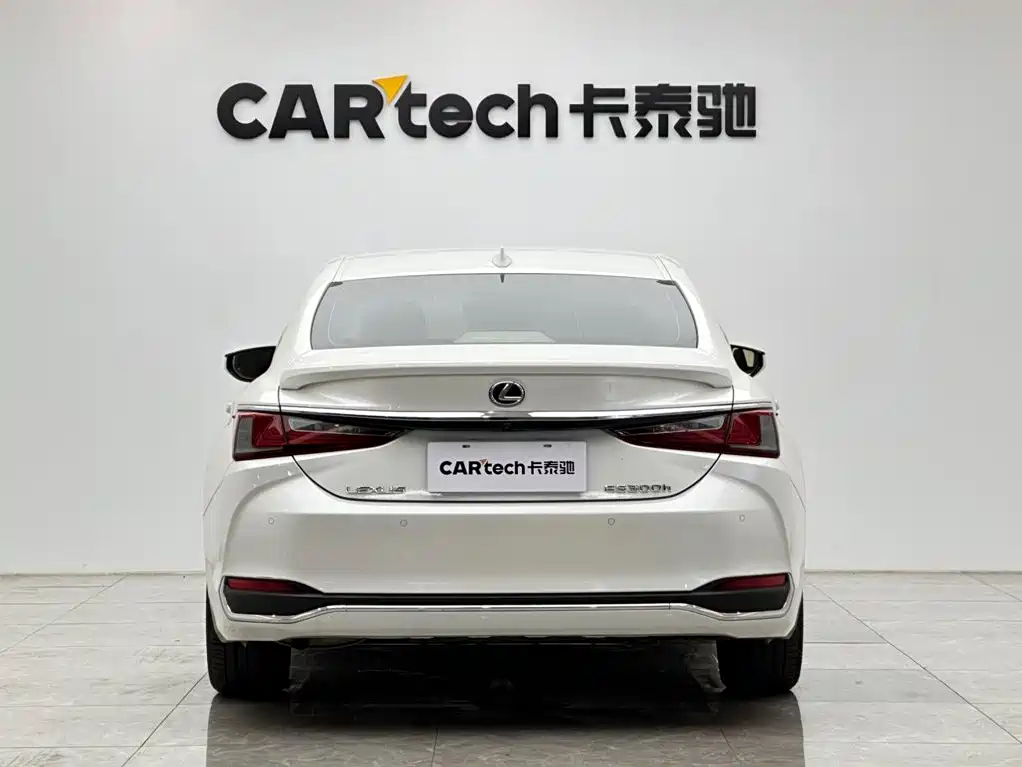 Lexus ES — миниатюра 4
