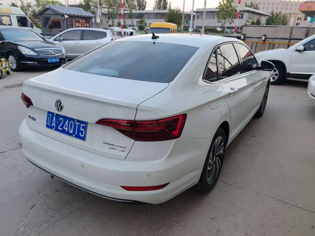 Volkswagen Sagitar 2021 280TSI DSG
