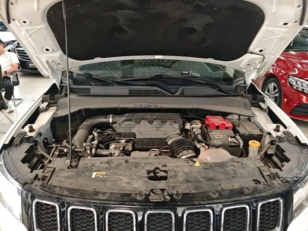 Jeep Compass — миниатюра 20