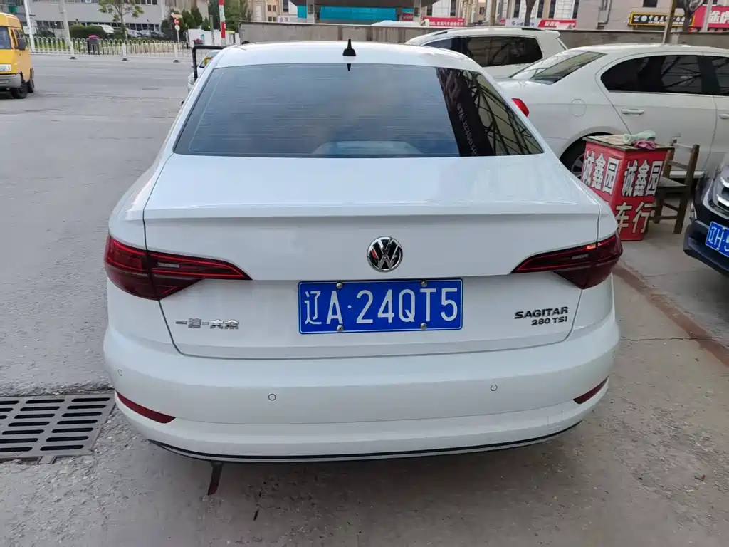 Volkswagen Sagitar 2021 280TSI DSG