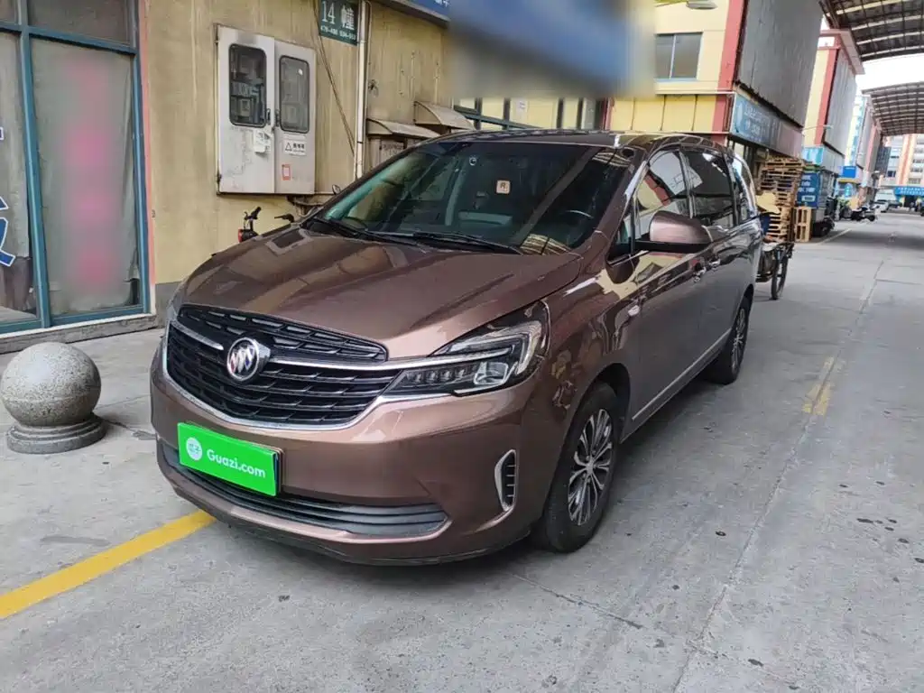 Buick GL8 — миниатюра 2