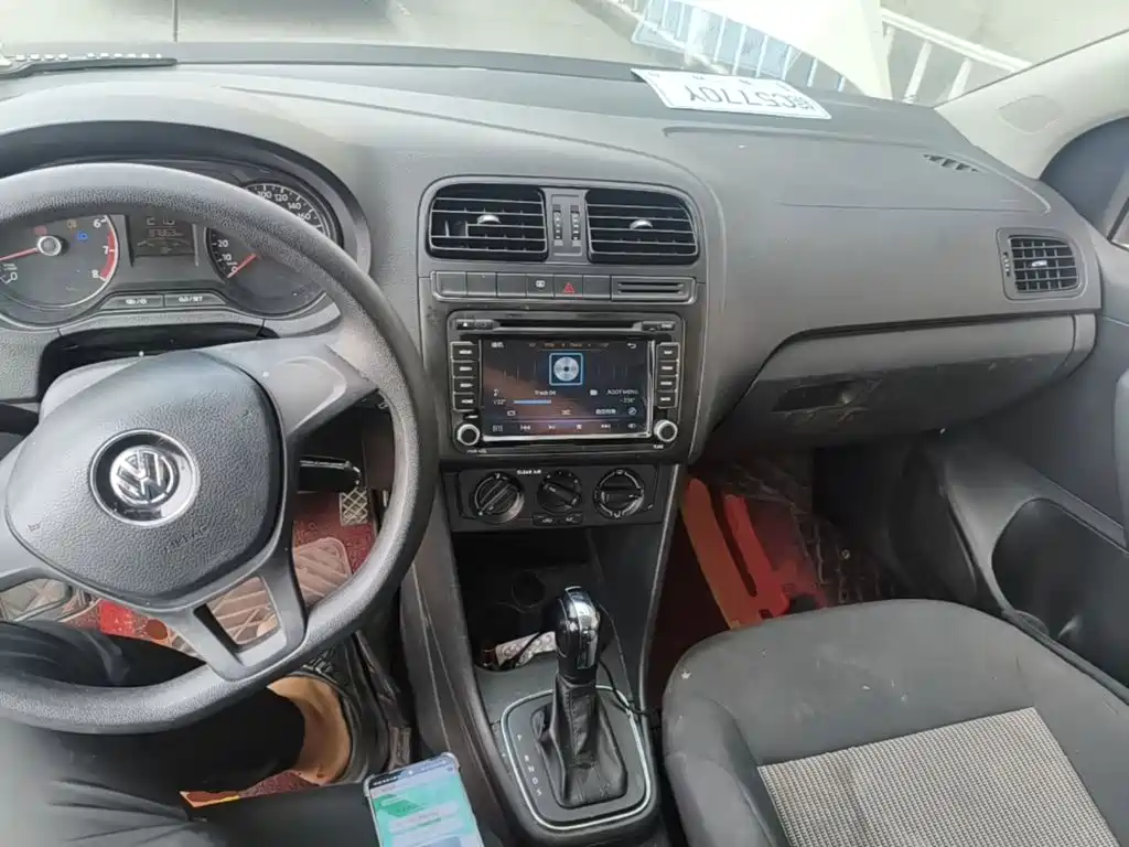 Volkswagen Polo — миниатюра 10