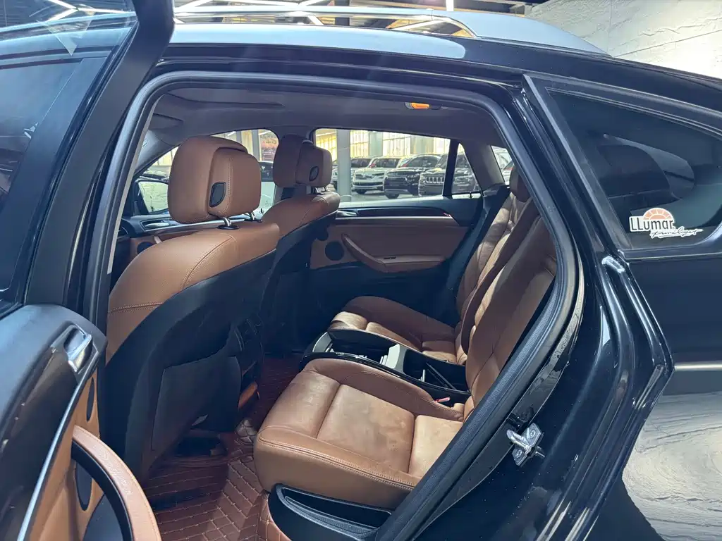 BMW X6 — миниатюра 7
