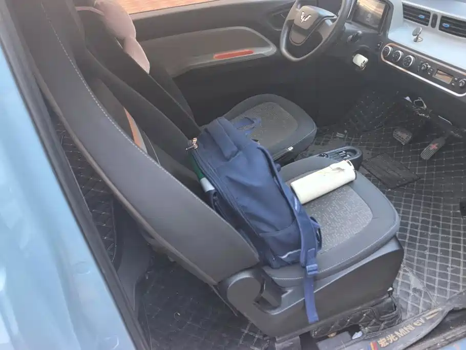 Wuling MINIEV — миниатюра 8