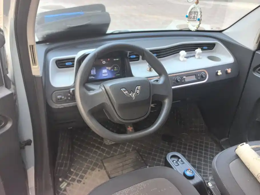 Wuling MINIEV — миниатюра 12