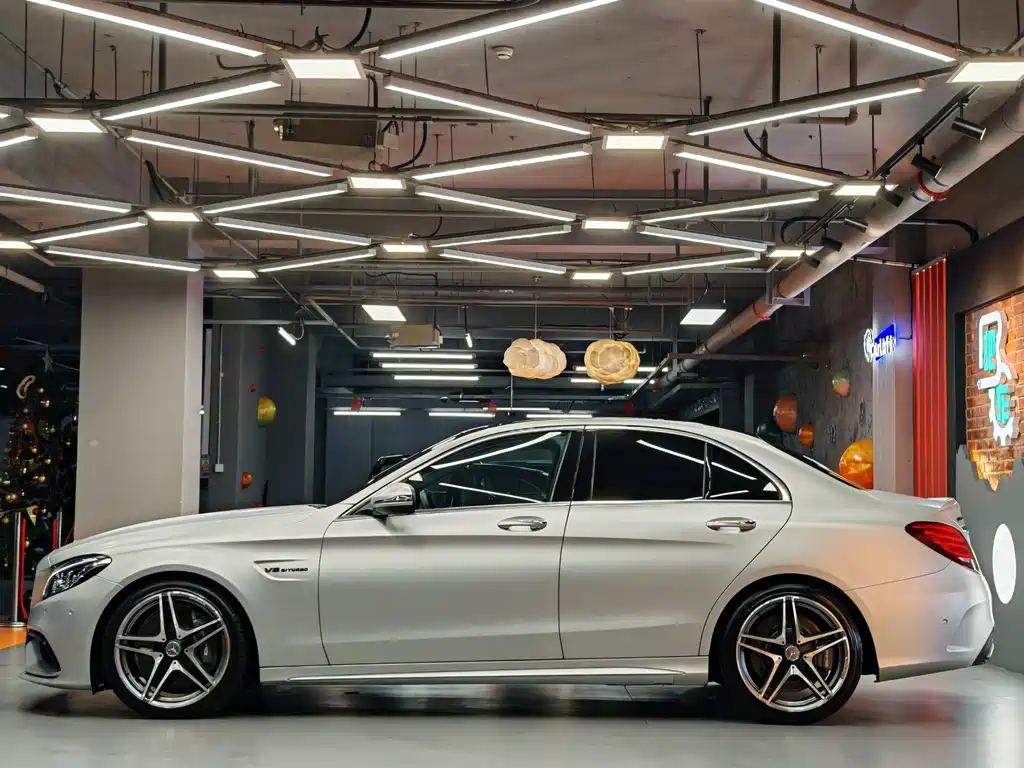 Mercedes-Benz C-Class AMG — миниатюра 5