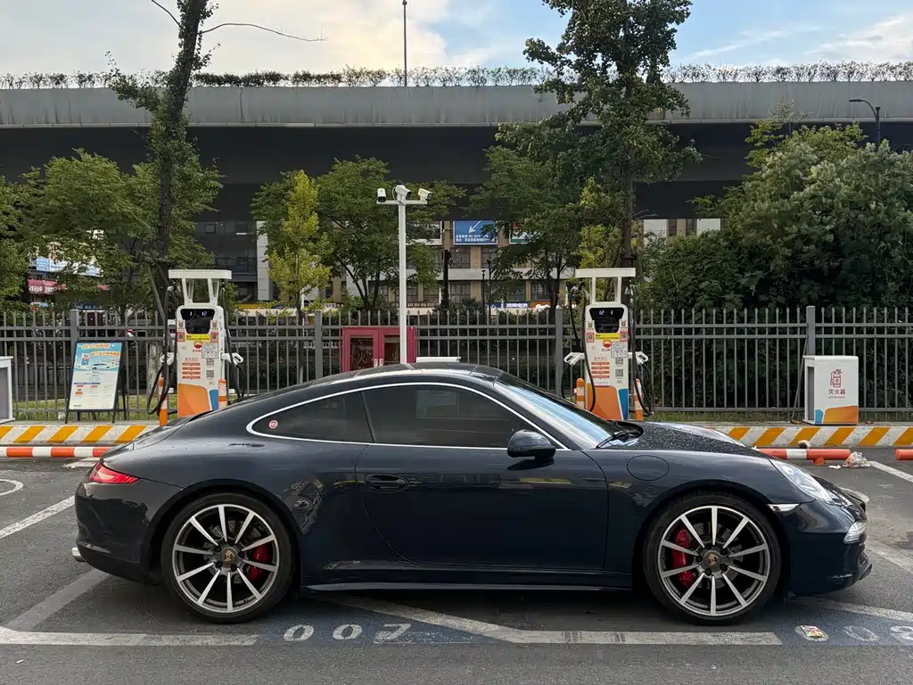 Porsche 911 — миниатюра 3