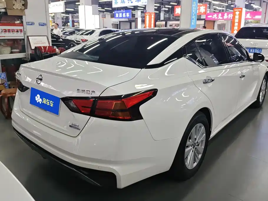 Nissan Teana — миниатюра 3