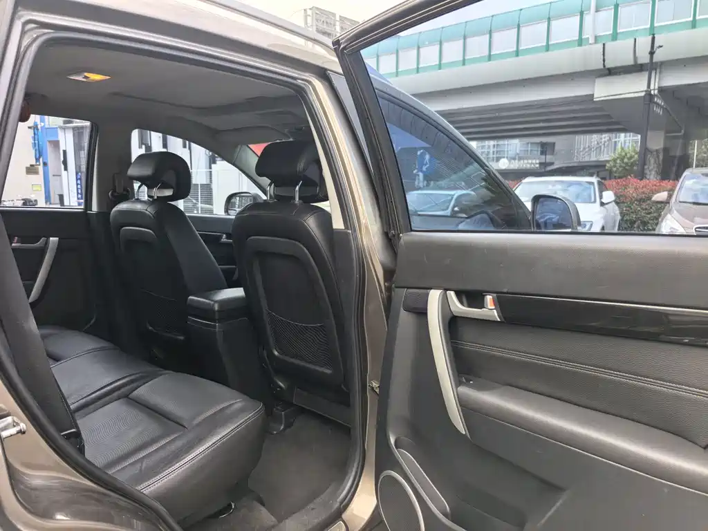 Chevrolet Captiva — миниатюра 14