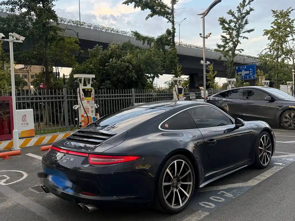 Porsche 911 — миниатюра 4