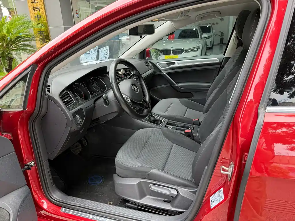 Volkswagen Golf — миниатюра 4