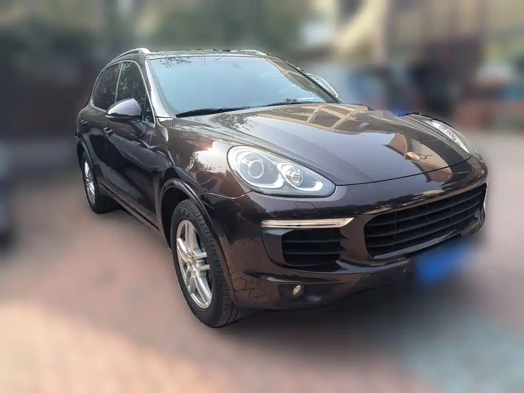 Porsche Cayenne — миниатюра 3