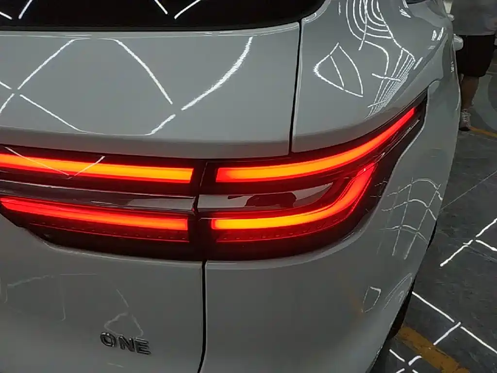 Li Auto Li ONE — миниатюра 8