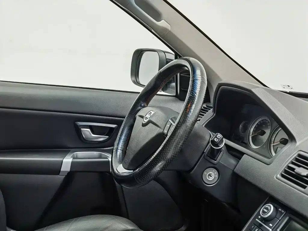 Volvo XC90 — миниатюра 22