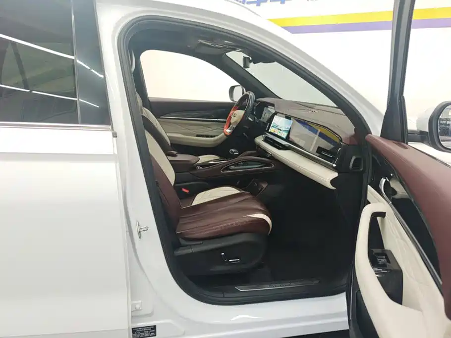 Geely Xingyue L — миниатюра 8